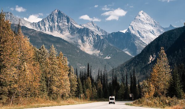 Photo: National Parks, Revelstoke by Mitch Winton / KootenayRockies.com.
