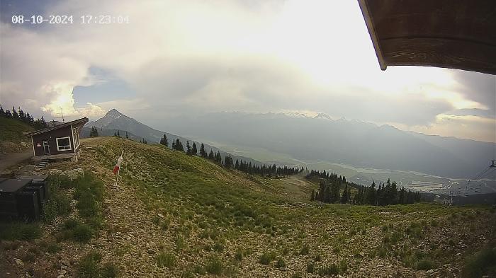 Revelstoke Mountain Resort -  Top of The Stoke Webcam