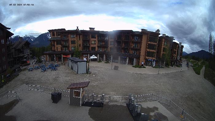 Revelstoke Mountain Resort -  RMR Village Webcam